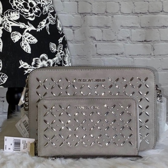 Michael Kors Handbags - Michael Kors CROSSBODIES/WRISTLET 2pc Set